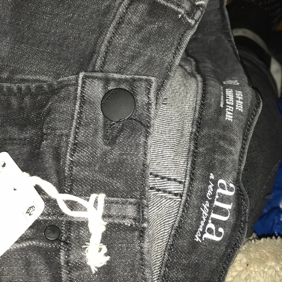 a.n.a Womens High Rise Cropped Distressed Flare Jean Size 10 New With … - Picture 5 of 7